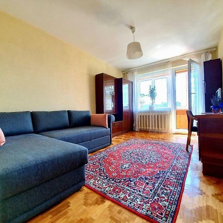 Clean And Spacious 2 Bedroom Apartment In Вилнюс Екстериор снимка